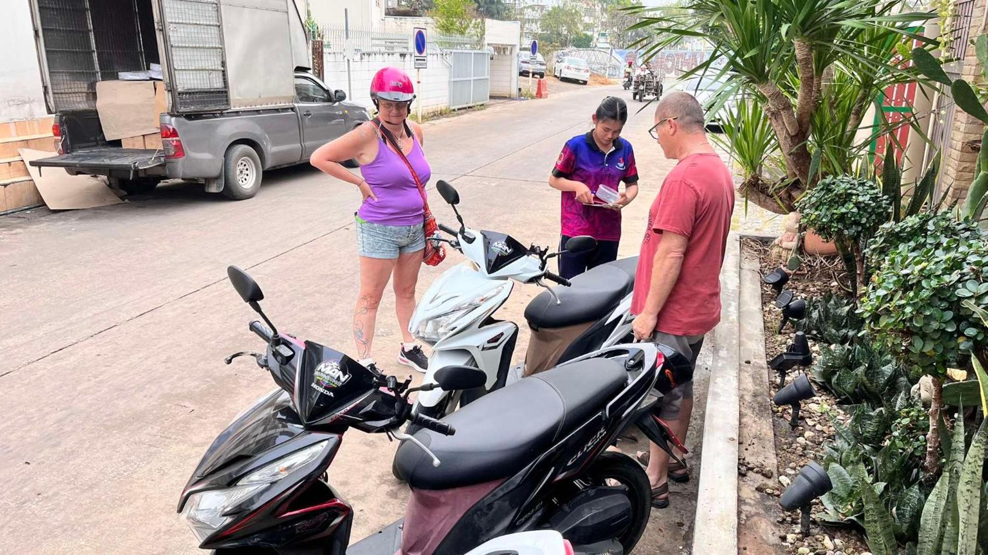 Tr Guesthouse Sukhothai Dış mekan fotoğraf